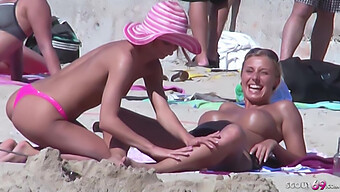 Woyeurystyczna Przyjemność Świadków Prawdziwych Lesbijek Na Plaży W Ballerman 6