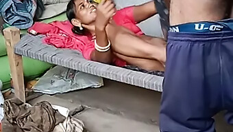 Video Por Primera Vez De La Gran Polla De Una Chica India