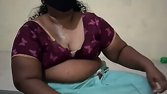 Ragazza Indiana Di Coimbatore Si Spoglia E Si Fa Leccare La Figa In Un Video Hot