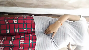 Teenage Indian Girl Indulges In Self-Pleasure While Bathing At Home