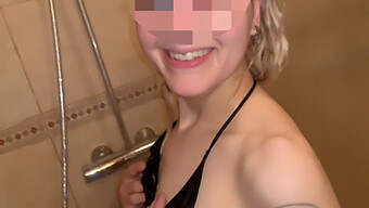 Une Douche Pov Baise Avec Une Adolescente Italienne En Hd