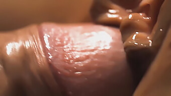 Intense Penetration With Creampie In A Homemade Video