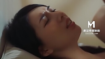 Lubed Up Step-Sister Seduces Me With Her Hot Body In Asian Porn Video