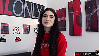 Lydia Black Szenvedélye Az Anális Szex Iránt Explicit Videóban Mutatkozik Be