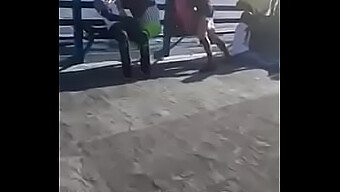 Parejas Se Involucran En Actividad Sexual En Un Crucero