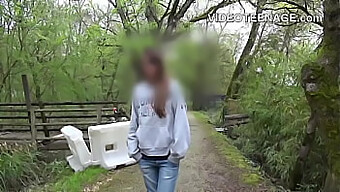 Casting per la prima volta per giovane ragazza: video amatoriale per adolescenti