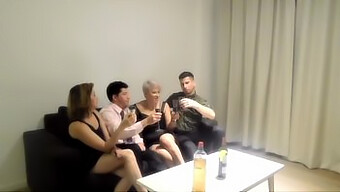 Ehefrau Und Schwester Haben Eine Wilde Gruppensexparty Mit Bdsm Und Schwanzspielen