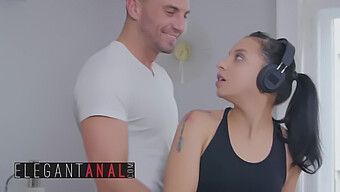 Stirling Cooper And Matilde Ramos Indulge In Anal Pleasure During The Day