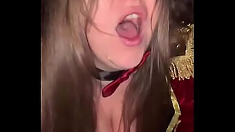 Cosplay Sex Med En Kinky Klovn Og En Pawg I Skoven