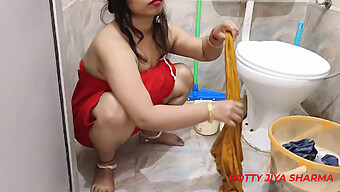 Desi Housewife Seduces While Washing Clothes For Passionate Encounter With Brutal Intensity